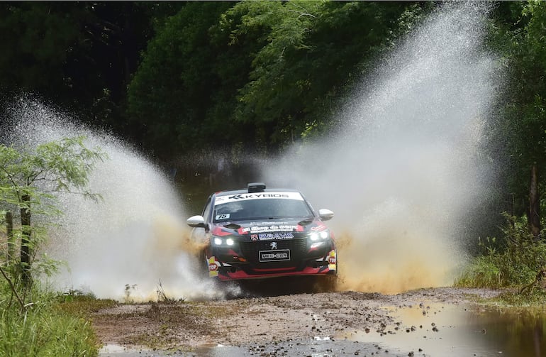 En la F2 y la RC4A, Omar Benítez y Fabián Herrera ganaron con el Peugeot 208 Rally4.