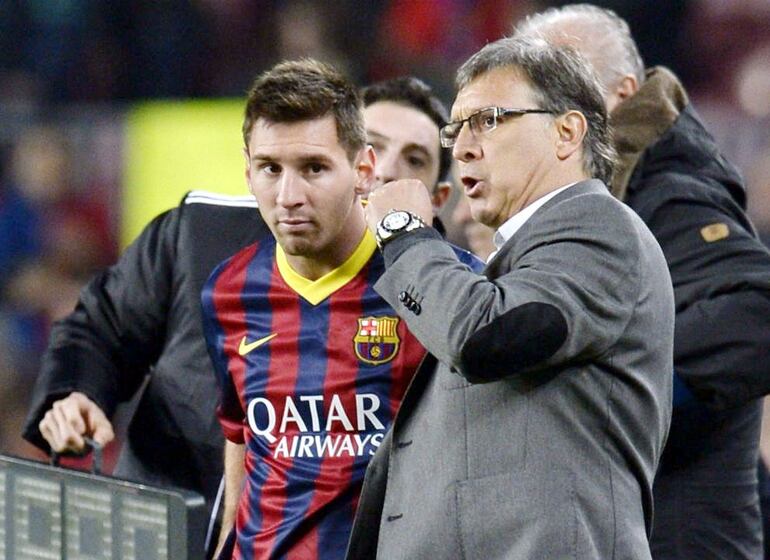 El jugador, Lionel Messi (i), y el entrenador, Gerardo Martino (d).