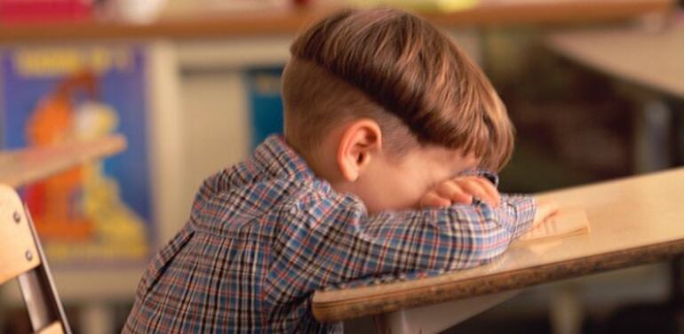 Niños experimentan ansiedad y estrés ante el inicio de clases.