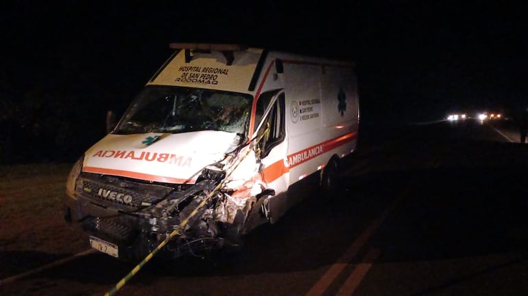 Accidente de tránsito fatal deja fuera de servicio la ambulancia del hospital regional de San Pedro.