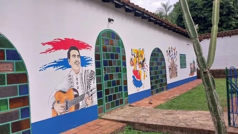 El Centro Cultural Museo Luis Alberto del Paraná es uno de los lugares más visitados en Altos.