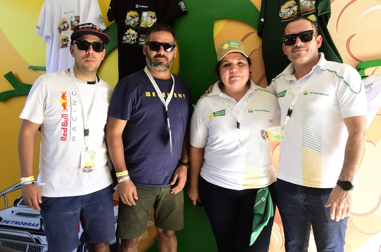 Roberto González, Guido Mariño, Cinthia Forcado y Adrián Ferreira.