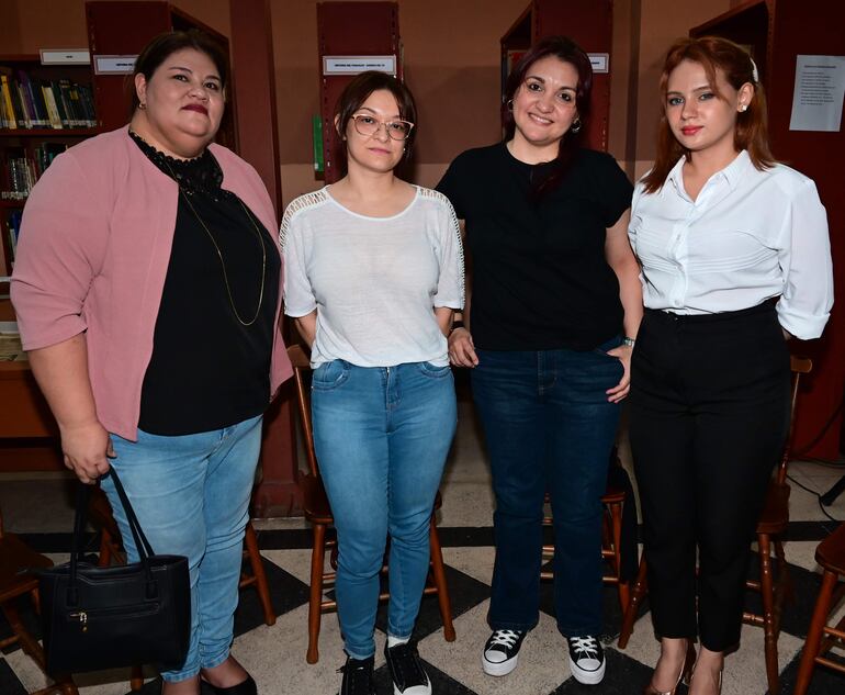 Fátima Guerrero, Bianca Vidal, Mariana Limay Camila Guanes.