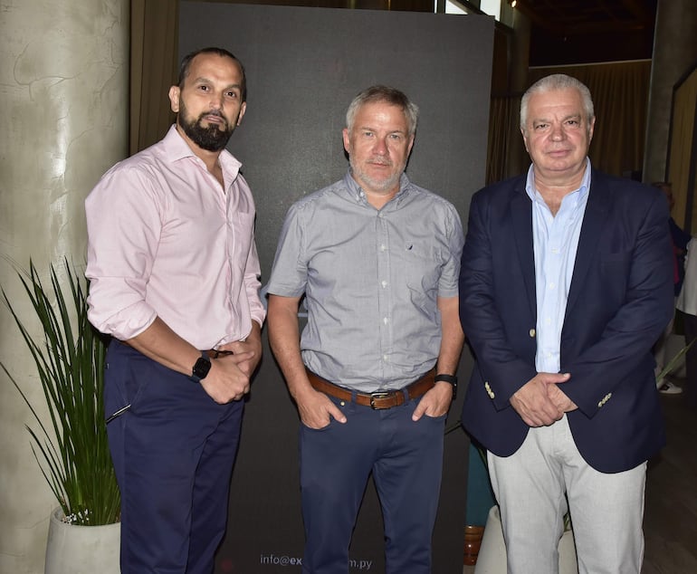 Juan Palmieri, Daniel Sauca y Walter Blasón.