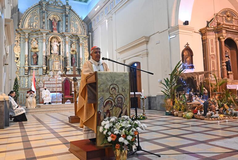 El cardenal Adalberto Martínez durante una homilía de Navidad (foto de archivo).