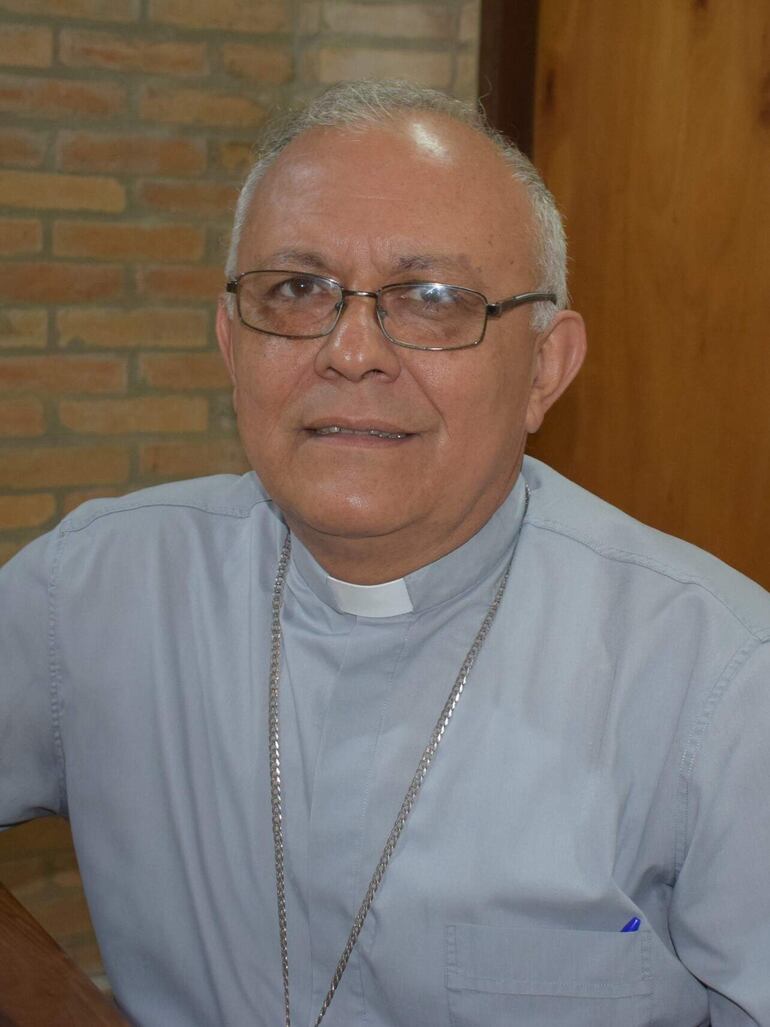 Mons. Celestino Ocampo Gaona.