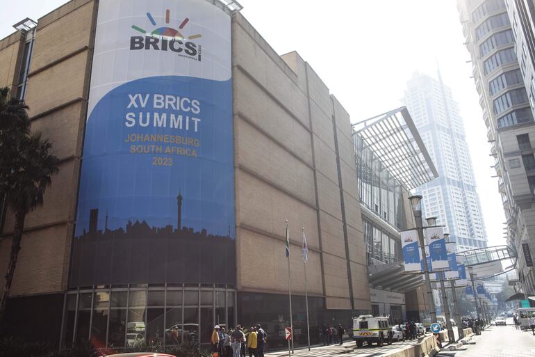 El Centro de Convenciones Sandton que albergará la reunión de los BRICS. (EFE)