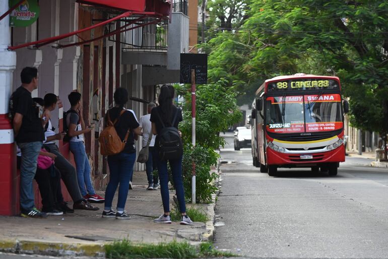 El Poder Ejecutivo presentaría en 10 días un proyecto de ley sobre el transporte público.