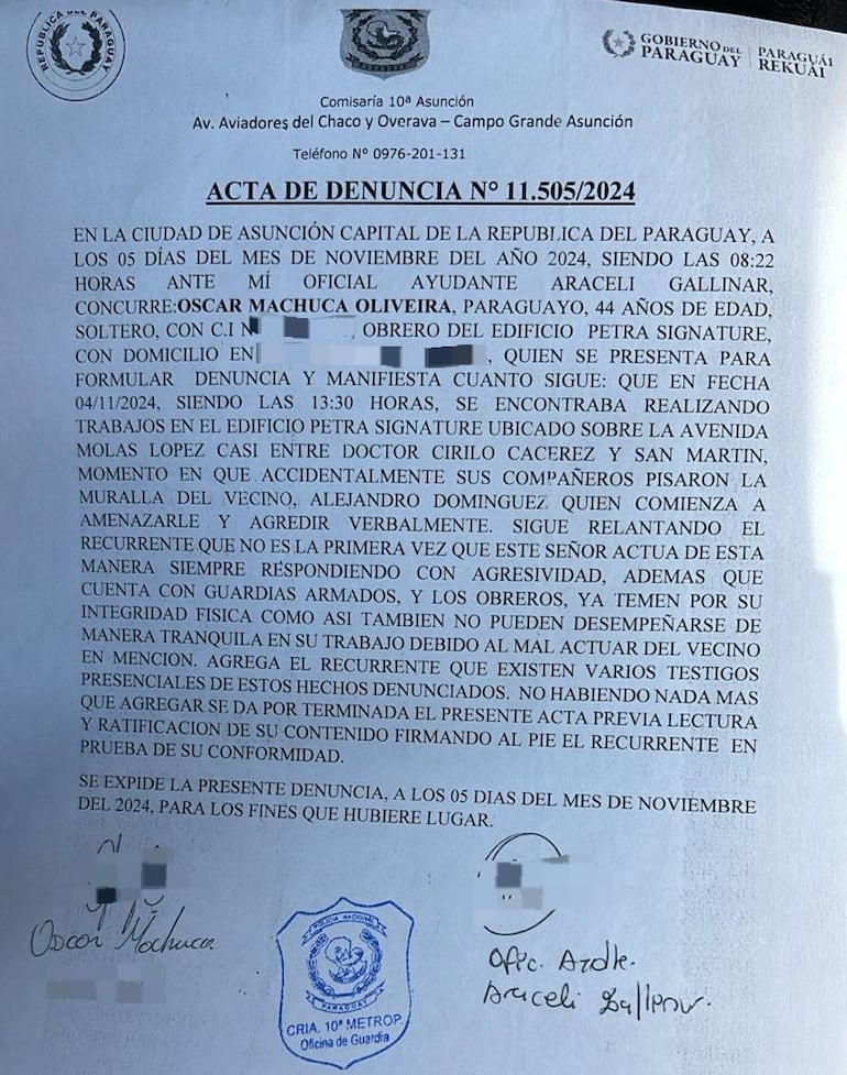 Denuncia policial presentada por un obrero del edificio Petra Signature contra Alejandro Domínguez, en noviembre de 2024.