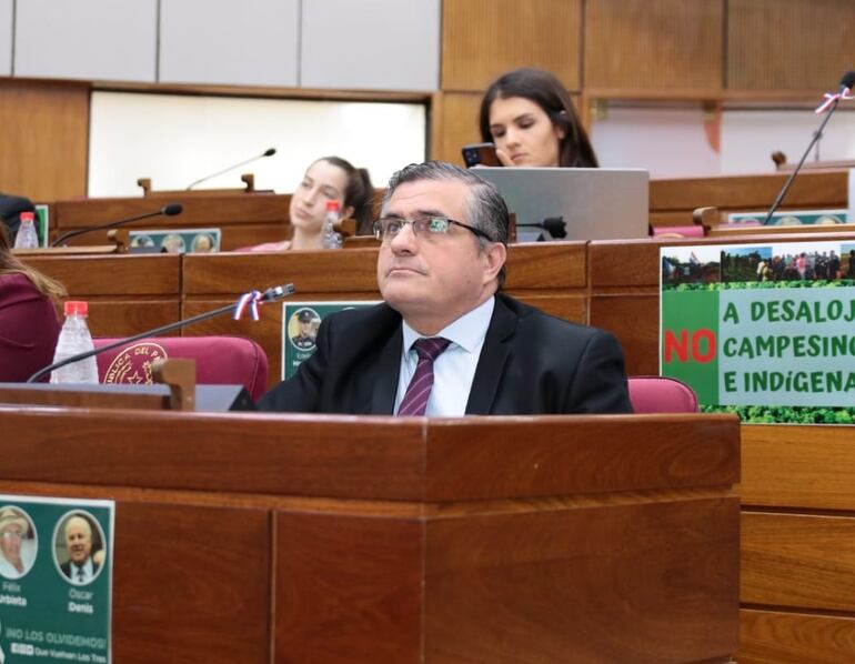 René Fernández:  . foto gent. prensa senado