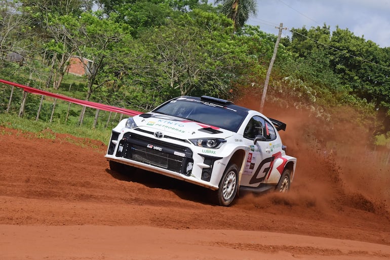 La dupla compuesta por Marco Galanti y Tadeo Carrasco, a bordo de este Toyota GR Yaris, fue la vencedora ayer de la clase RC2B.