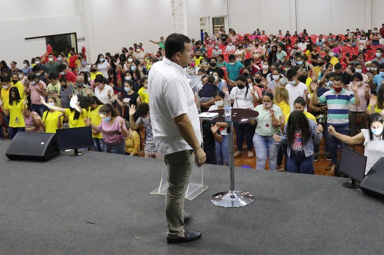 El presunto "narcopastor" tenía centenares de seguidores en la iglesia que presidía.