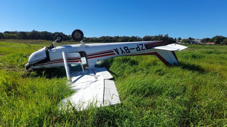 Avioneta escuela sufrió un paro de moto en pleno aterrizaje en el Aeropuerto Silvio Pettirossi