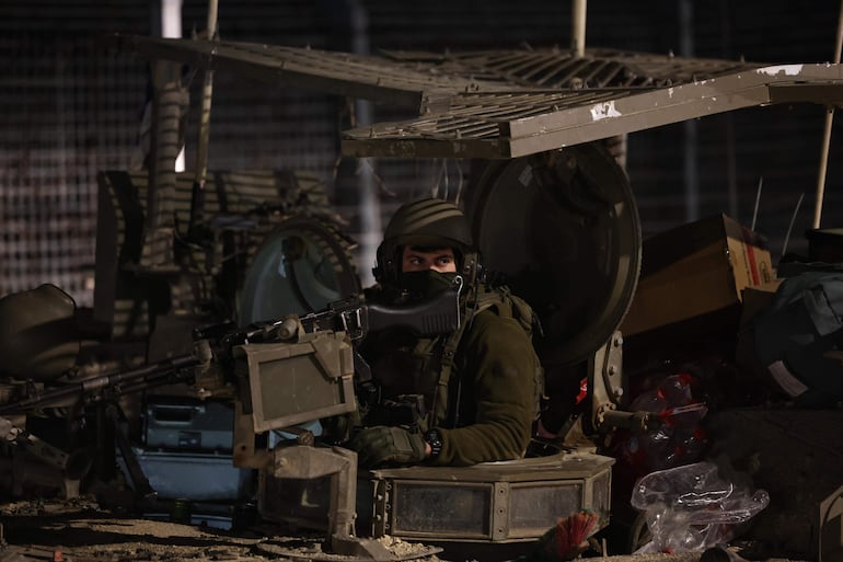 Un soldado israelí en los Altos del Golán, cerca de la frontera entre Israel y Siria.