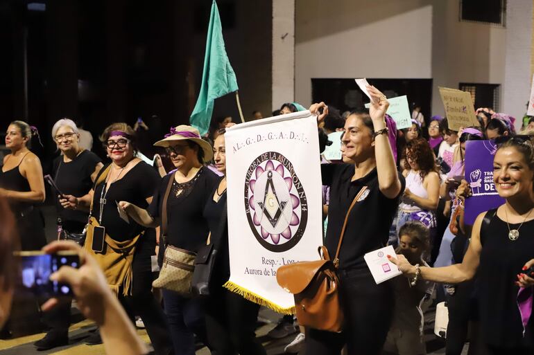 Diversidad durante la marcha del 8M.