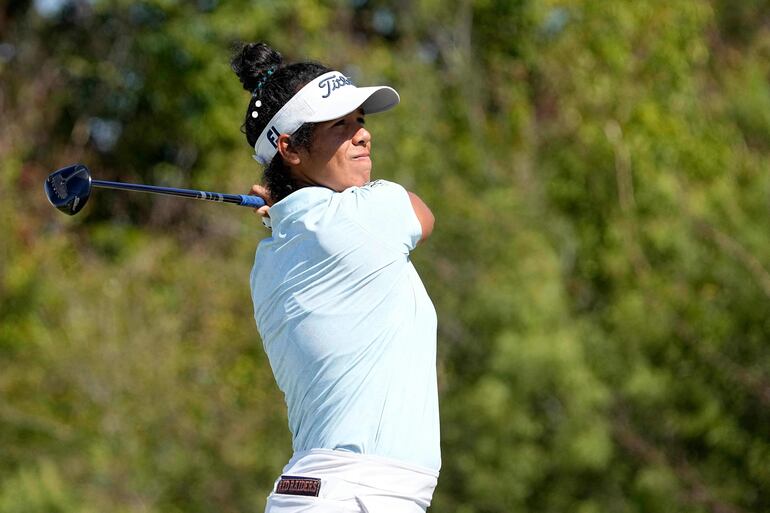 La paraguaya Sofía Linette García Peralta (22/6/1998) se destaca tras dos rondas de la Ladies Professional Golf Association.