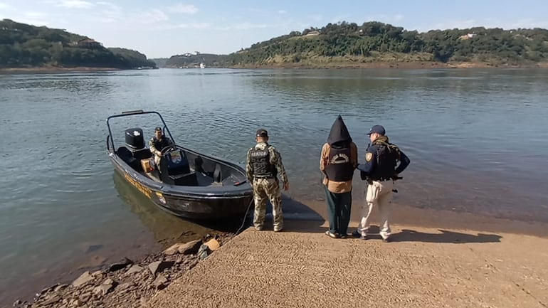 Extradición de un ciudadano paraguayo requerido por la justicia Argentina.