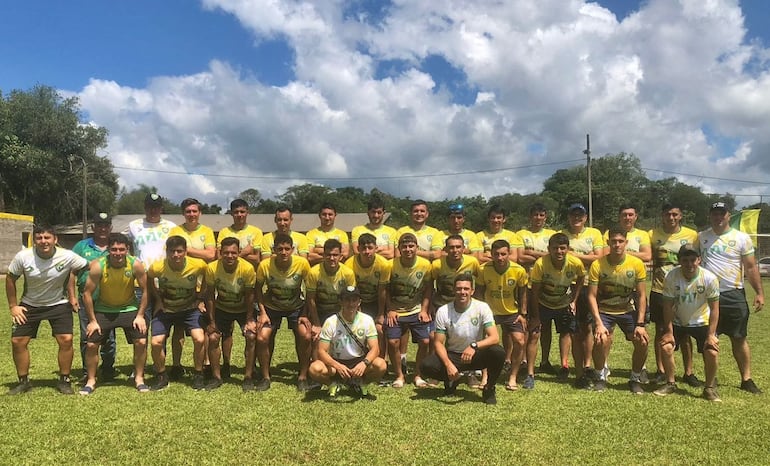 Integrantes del plantel de la Liga Soseña de Fútbol, del distrito de Moisés Bertoni, Caazapá.