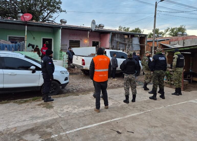 Uno de los procedimientos contra el microtráfico se dio en el albergue de la SEN en zona de Costanera Sur.