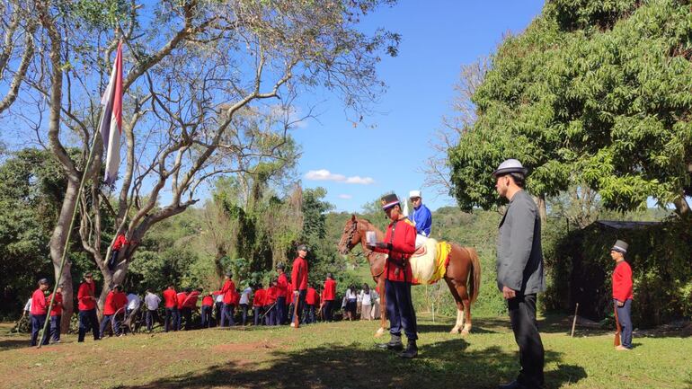 El diezmado Ejercito Paraguayo se apresta para la defensa.