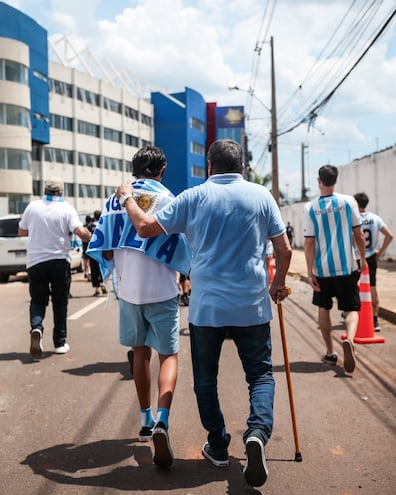 Fotos subidas por Racing a su cuenta de Instagram. Resaltaron la hospitalidad de los asuncenos.