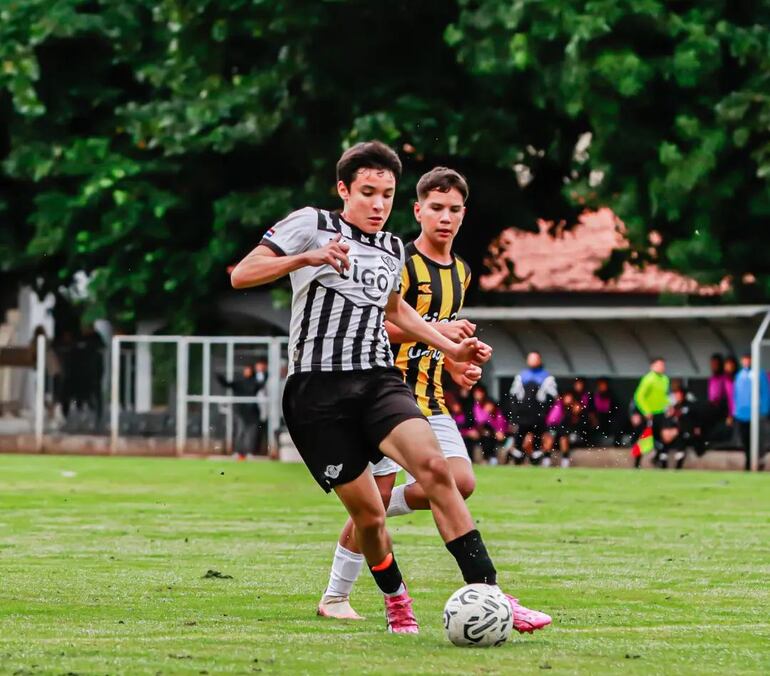 Victoria gumarela ante los aurinegros en Colegialito