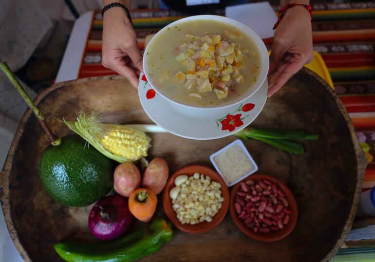 Plato típico sancocho.