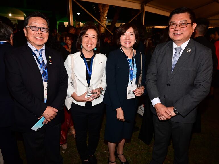 Alberto Matsumoto, Takahatake Chika, Katsura Miyazaki y Félix Kanazawa.