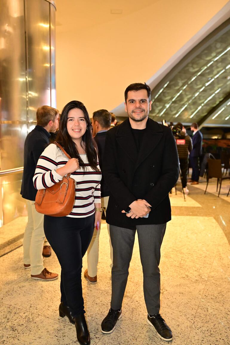 Patricia Bazán y Ricardo Gauto.