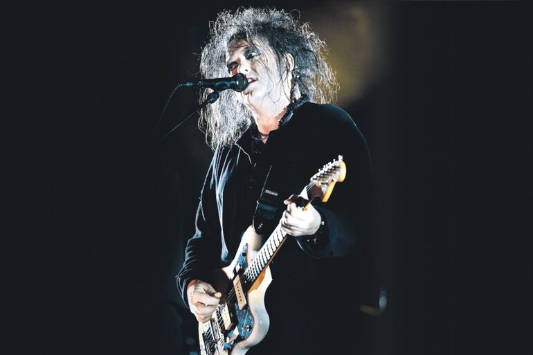 Robert Smith ha grabado una canción para el Lado B del cuarto disco de los escoceses de The Twilight Sad