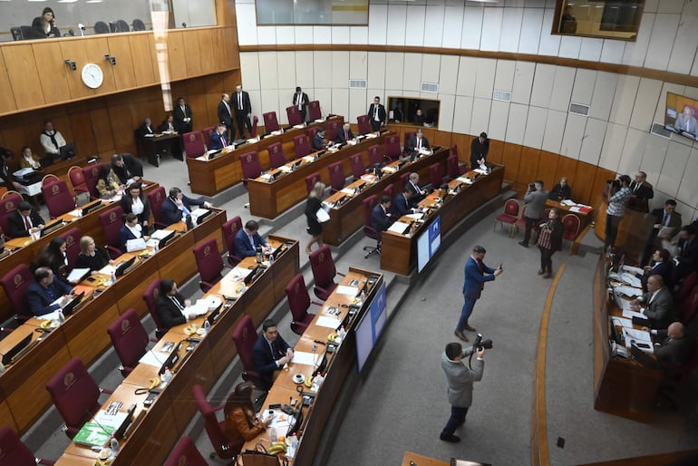 Imagen ilustrativa: de momento la Cámara de Senadores aprobó la "jubilación VIP".