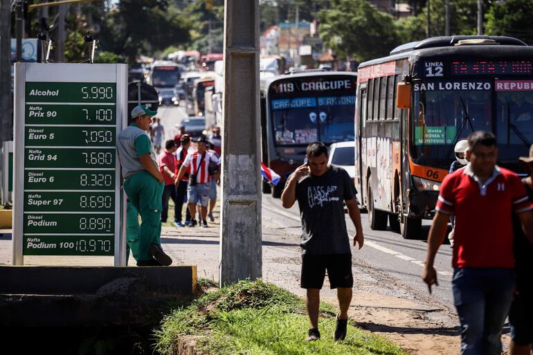 El viceministro Óscar Stark admitió que si no se hace algo urgente, la problemática del transporte empeorará.