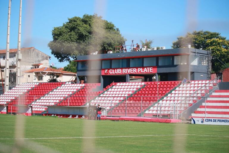 El estadio Jardines del Kelito albergará el duelo entre Oriental y Valois Rivarola, que pondrá en marcha la decimonovena ronda.