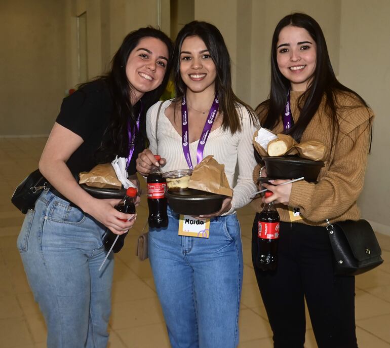 Camila Guggiari, Maida Ortiz y Katherine Segovia.