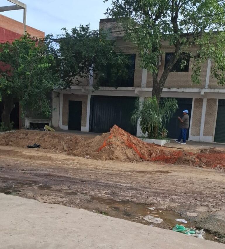 Obras ya alcanzan la calle Sargento Martínez.