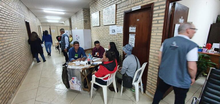 No se reportaron incidentes en el únco local de votación de abogados en Ciudad del Este.