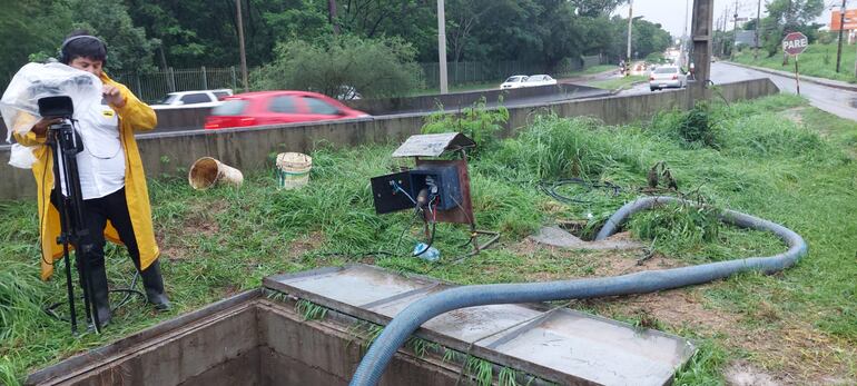 Delincuentes rapiñaron cables del Túnel Itapúa.