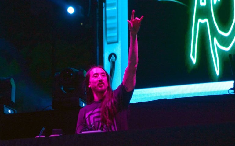 El reconocido DJ y productor Steve Aoki volverá a presentarse en Paraguay. Esta vez lo hará en la ciudad de San Bernardino.