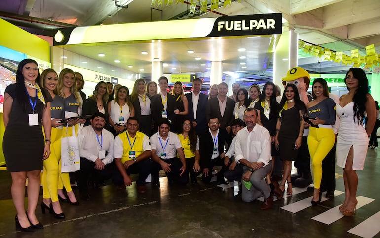 Equipo Fuelpar en Expo Estaciones 2023.