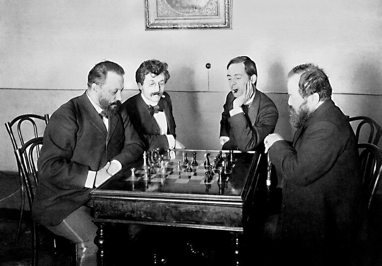 San Petersburgo 1895-1896 Chigorin, Em. Lasker, Pillsbury y Steinitz.