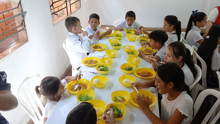 Habilitan línea para denuncia de irregularidades en el programa Hambre Cero en Guairá.