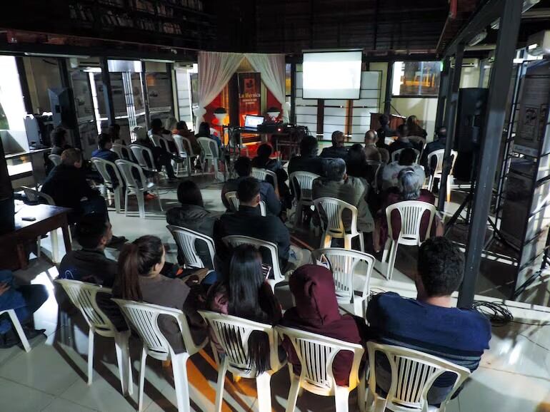 Las familias disfrutan del Festival de Cine.