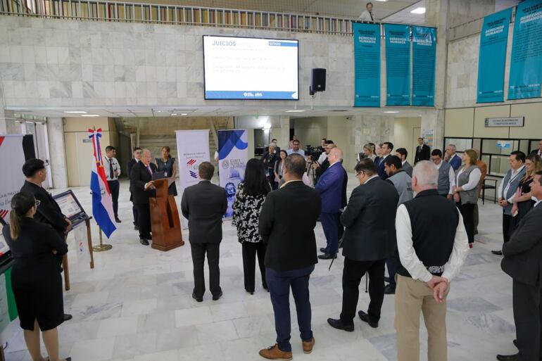 Jorge Bogarín González, presidente del TSJE, en el Palacio de Justicia durante el lanzamiento del Plan de divulgación del voto electrónico.