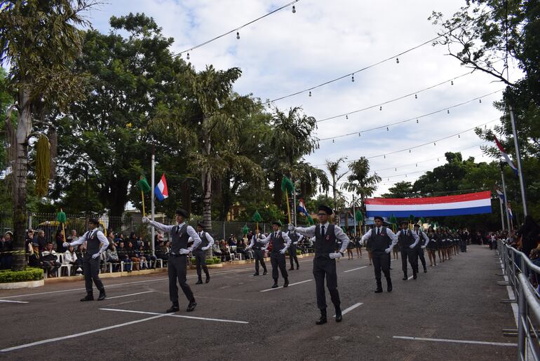 El Colegio Subvencionado San Alfonso, participó por primera vez del desfile estudiantil.