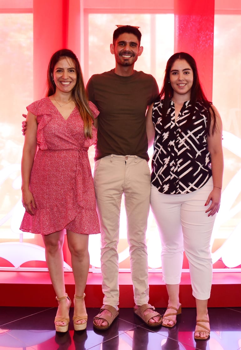 Alejandra Gómez, Héctor Araujo y Ana Ramírez.