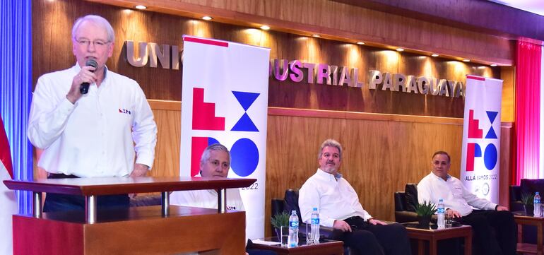 Pedro Galli, Luis Fleytas Bogarín, Enrique Duarte y Carlos Acevedo, del consorcio Expo UIP-ARP.