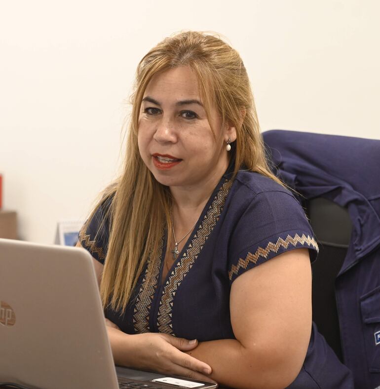 Norma Caballero, Directora de Comunicaciones de Petropar. 