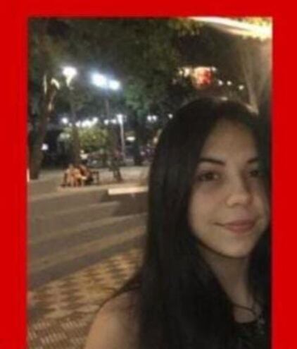 Alba Joseliane Rodríguez Morchet, de 16 años, adolescente con paradero desconocido desde que salió en la mañana de este jueves de su casa del barrio Sajonia, Asunción.