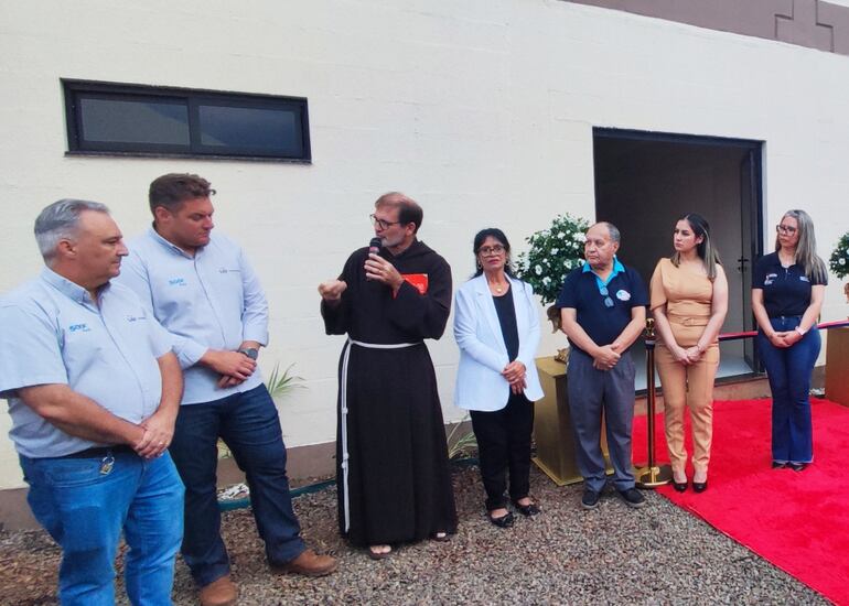 Ceremonia de inauguración de Las Tías Hogar de Niños, que alberga a pequeños en estado de vulnerabilidad en Ciudad del Este.