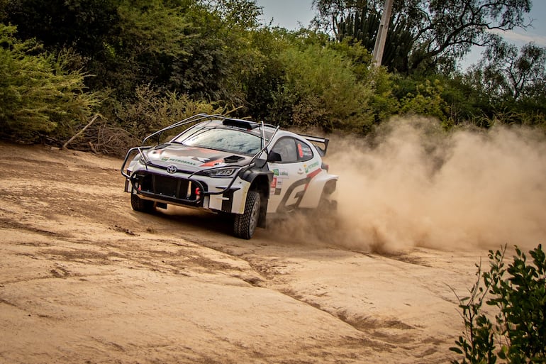 Alejandro Galanti, que ya probó el nuevo Toyota GR Yaris Rally2 en el Chaco, también es uno de los muchos candidatos a la “pole”.